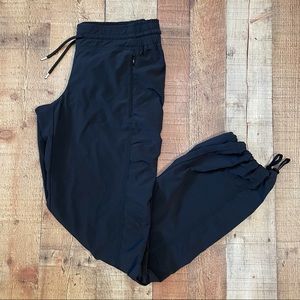 ATHLETA JOGERS SIZE 4